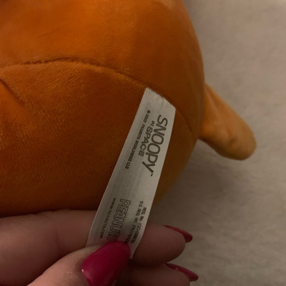 Snoopy in space ginormous plush. Like new! Super cute and mint condition. - Picture 7 of 7